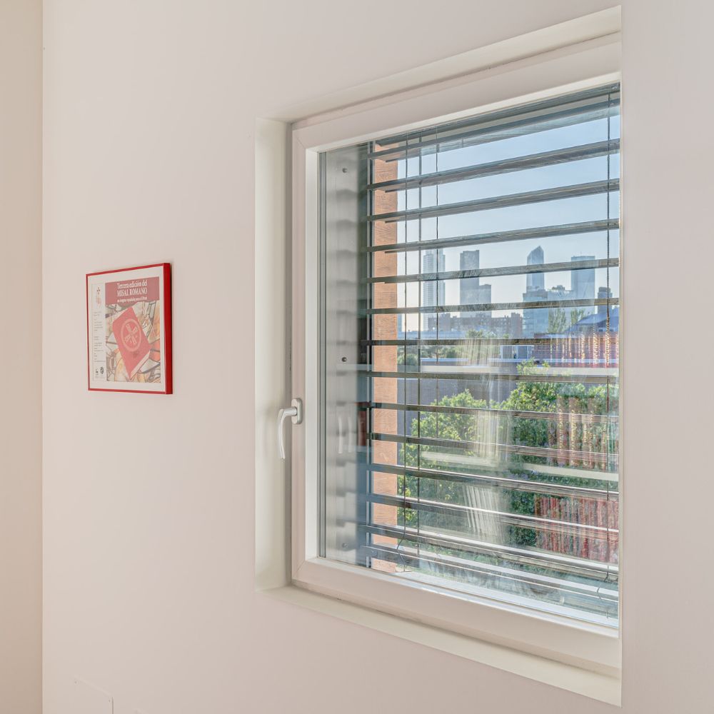 proteccion-solar-ventanas-raffstore-4